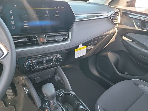 New 2026 Chevrolet TrailBlazer LT w/ Convenience Package FWD image 20