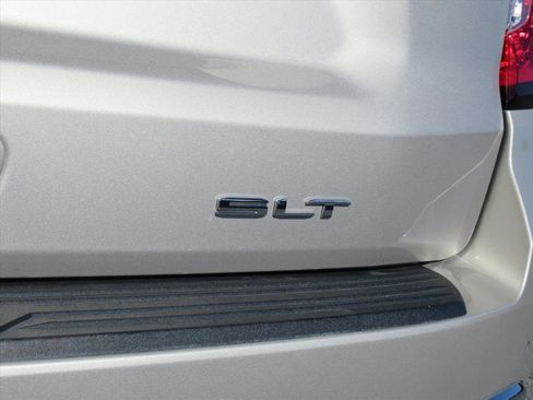 Used 2021 GMC Yukon SLT w/ SLT Luxury Package image 8