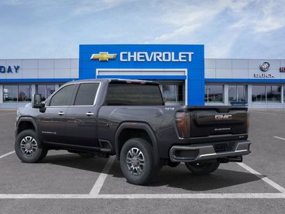 New 2025 GMC Sierra 2500 SLT w/ SLT Convenience Package