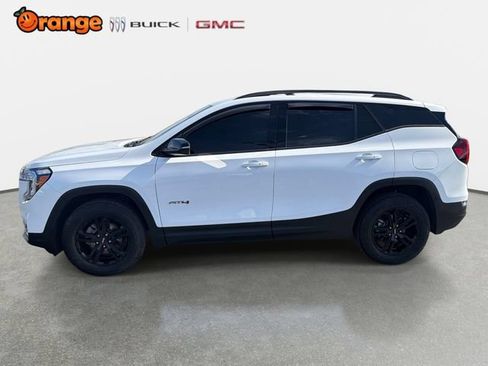 Used 2023 GMC Terrain AT4 AWD/4WD image 6