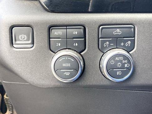 New 2025 GMC Sierra 1500 Elevation w/ X31 Off-Road Package AWD/4WD image 14
