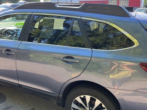 Used 2016 Subaru Outback 2.5i Limited AWD/4WD image 6