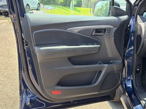 Used 2023 Honda Passport EX-L image 8