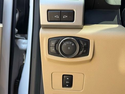 Used 2021 Ford F350 Lariat AWD/4WD image 23