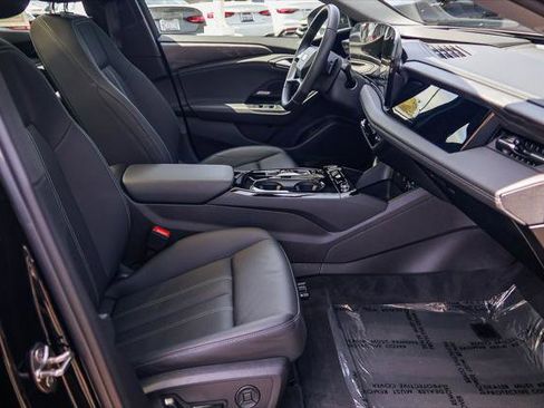 Certified 2025 Audi A6 e-tron Premium Plus w/ Premium Plus RWD image 19