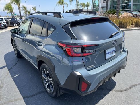 Used 2025 Subaru Crosstrek 2.5i Premium AWD/4WD image 11