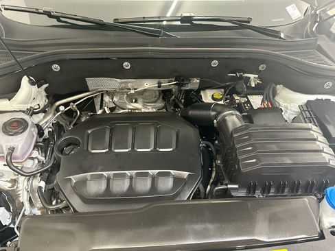 Used 2025 Volkswagen Atlas SE AWD/4WD image 36