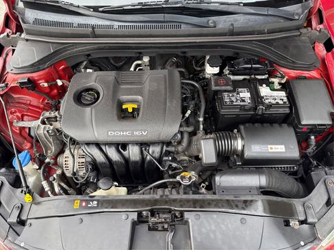 Used 2017 Hyundai Elantra Limited w/ Limited Tech Package 04 image 11