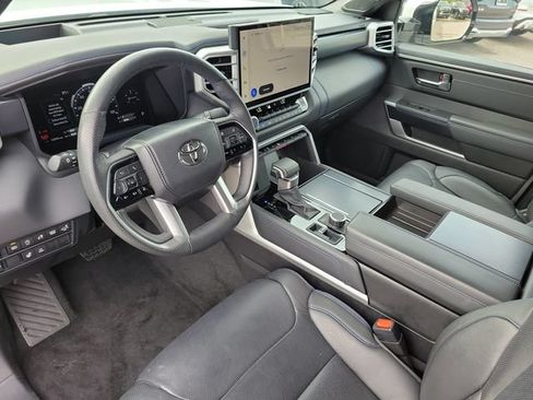 Used 2025 Toyota Tundra Platinum AWD/4WD image 21