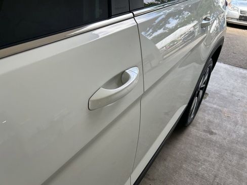 Used 2026 Volkswagen Atlas SE FWD image 13