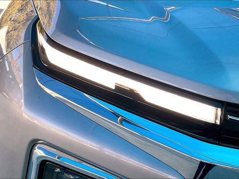 Used 2024 Chevrolet Traverse LT image 27