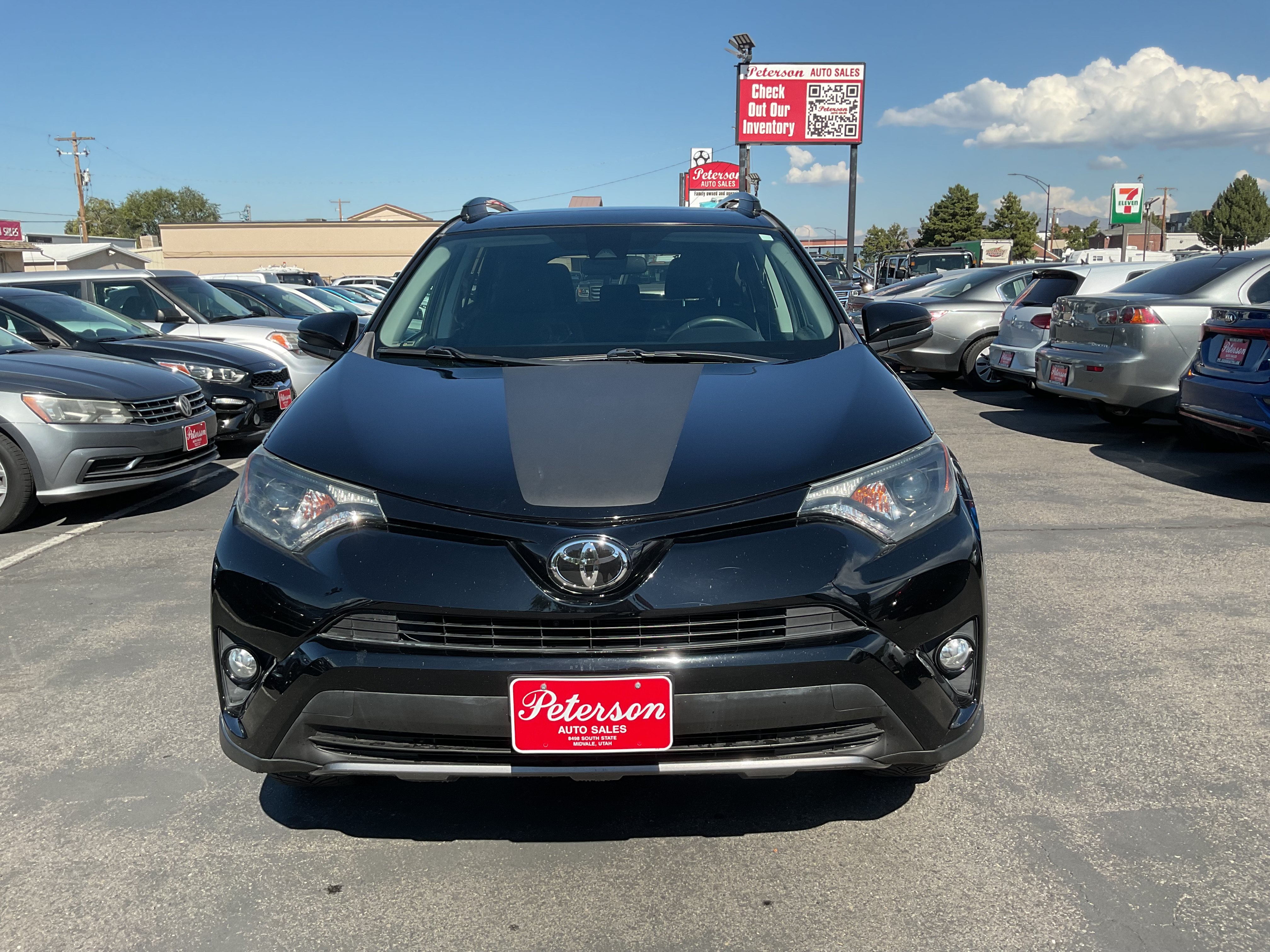 Used 2018 Toyota RAV4 Adventure AWD/4WD image 3