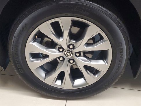 Certified 2024 Toyota Grand Highlander FWD image 4