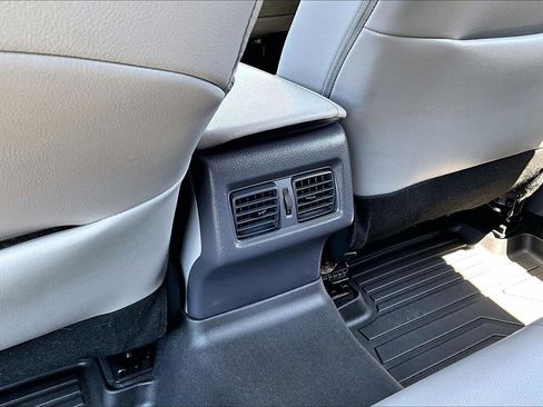 Used 2023 Toyota Camry XSE FWD image 12