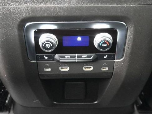 Used 2021 GMC Yukon XL Denali AWD/4WD image 22