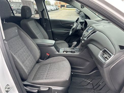 Used 2024 Chevrolet Equinox LT w/ LPO, Floor Liner Package image 30