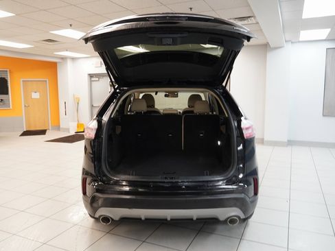 Used 2019 Ford Edge SEL w/ Equipment Group 201A image 9