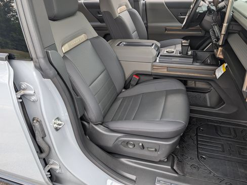 Used 2025 GMC Hummer EV 2X AWD/4WD image 20