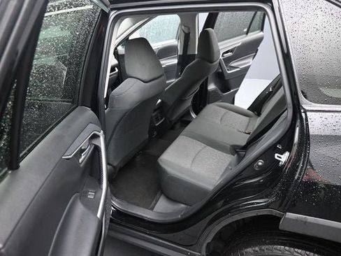 Used 2023 Toyota RAV4 XLE AWD/4WD image 17