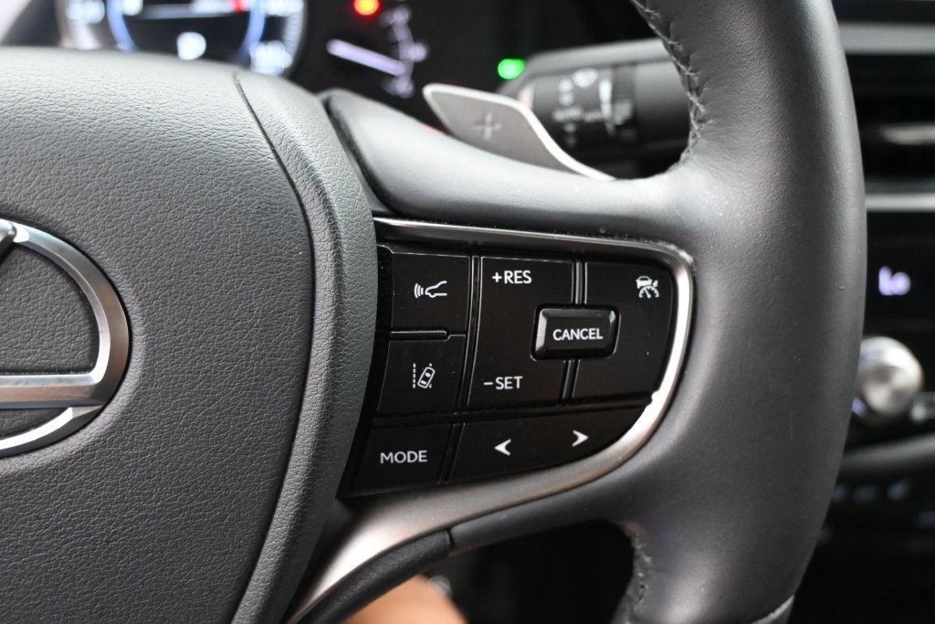 Used 2022 Lexus ES 350 w/ ES 350 Ultra Luxury Package FWD image 10