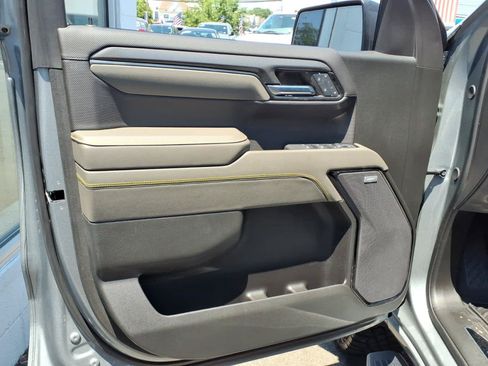 Used 2024 Chevrolet Silverado 1500 ZR2 w/ Technology Package AWD/4WD image 10
