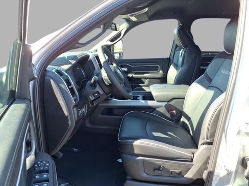New 2026 RAM 2500 Laramie AWD/4WD image 20