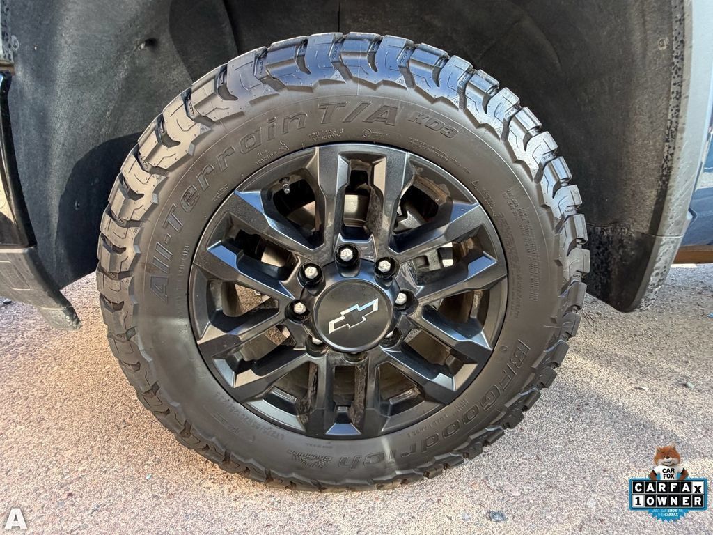 Used 2025 Chevrolet Silverado 3500 LT w/ Trail Boss Package AWD/4WD image 6