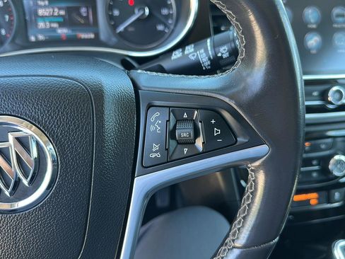 Used 2021 Buick Encore Preferred FWD image 14