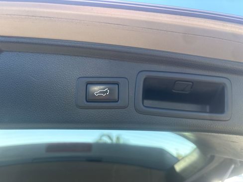 Used 2015 Subaru Forester 2.5i Touring w/ Eyesight & Navigation System image 27