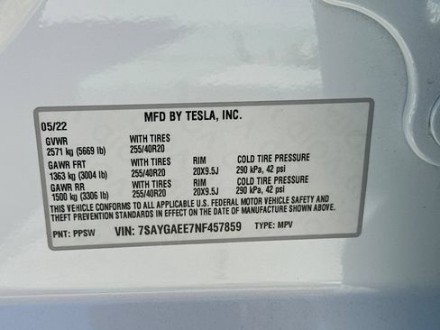 Used 2022 Tesla Model Y Long Range AWD/4WD image 30