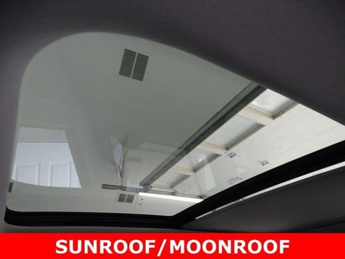 Certified 2022 Jeep Grand Cherokee Limited 4xe AWD/4WD image 11