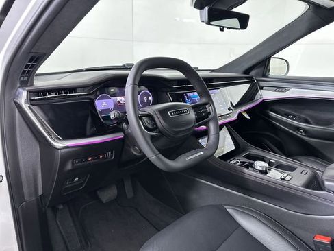 Used 2024 Jeep Wagoneer Launch Edition image 10