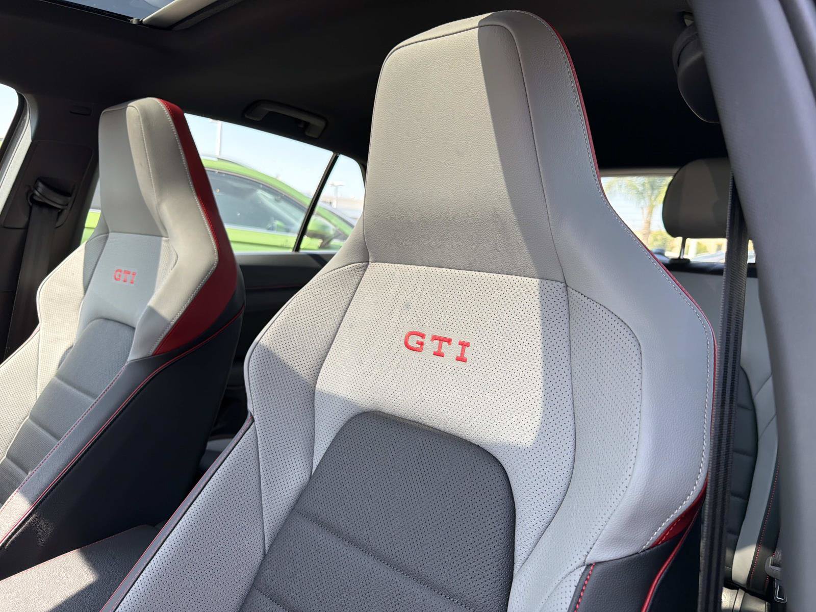 New 2026 Volkswagen GTI SE FWD image 17