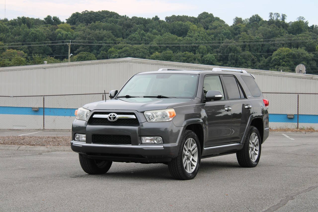 Used 2013 Toyota 4Runner Limited AWD/4WD image 2