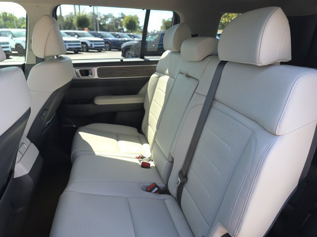 Certified 2024 Hyundai Santa Fe Limited FWD image 7