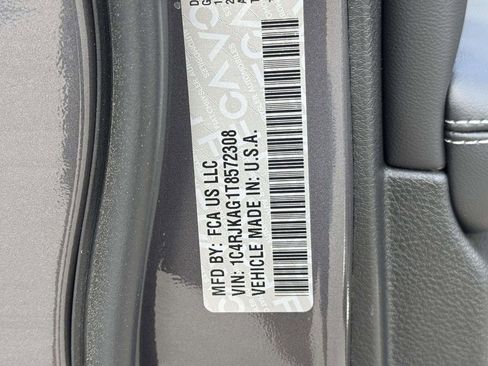 New 2026 Jeep Grand Cherokee L Laredo AWD/4WD image 32