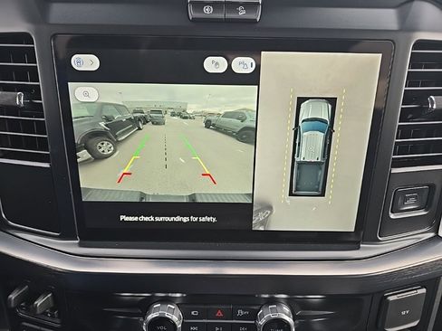 Used 2025 Ford F350 Lariat w/ Black Appearance Package image 23