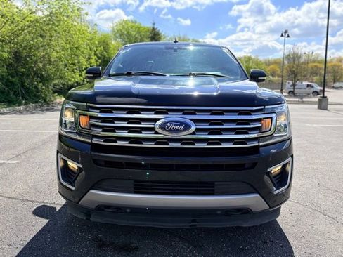 Used 2018 Ford Expedition Limited w/ Equipment Group 301A AWD/4WD image 8