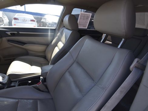 Used 2010 Honda Civic EX-L image 2