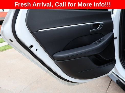 Used 2025 Hyundai Sonata SEL FWD image 17