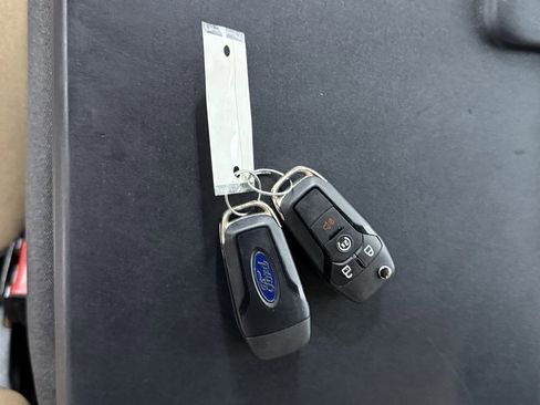 Used 2022 Ford F150 XLT image 34