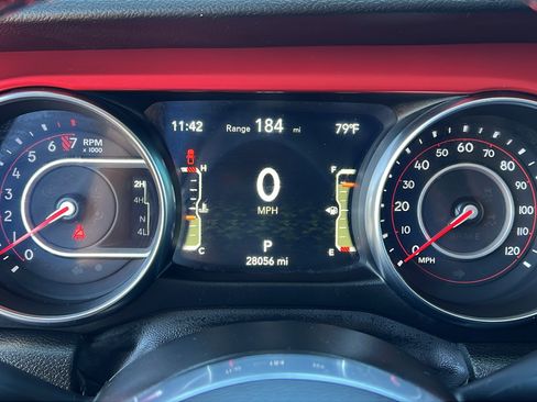 Used 2022 Jeep Gladiator Rubicon w/ Cold Weather Group image 26