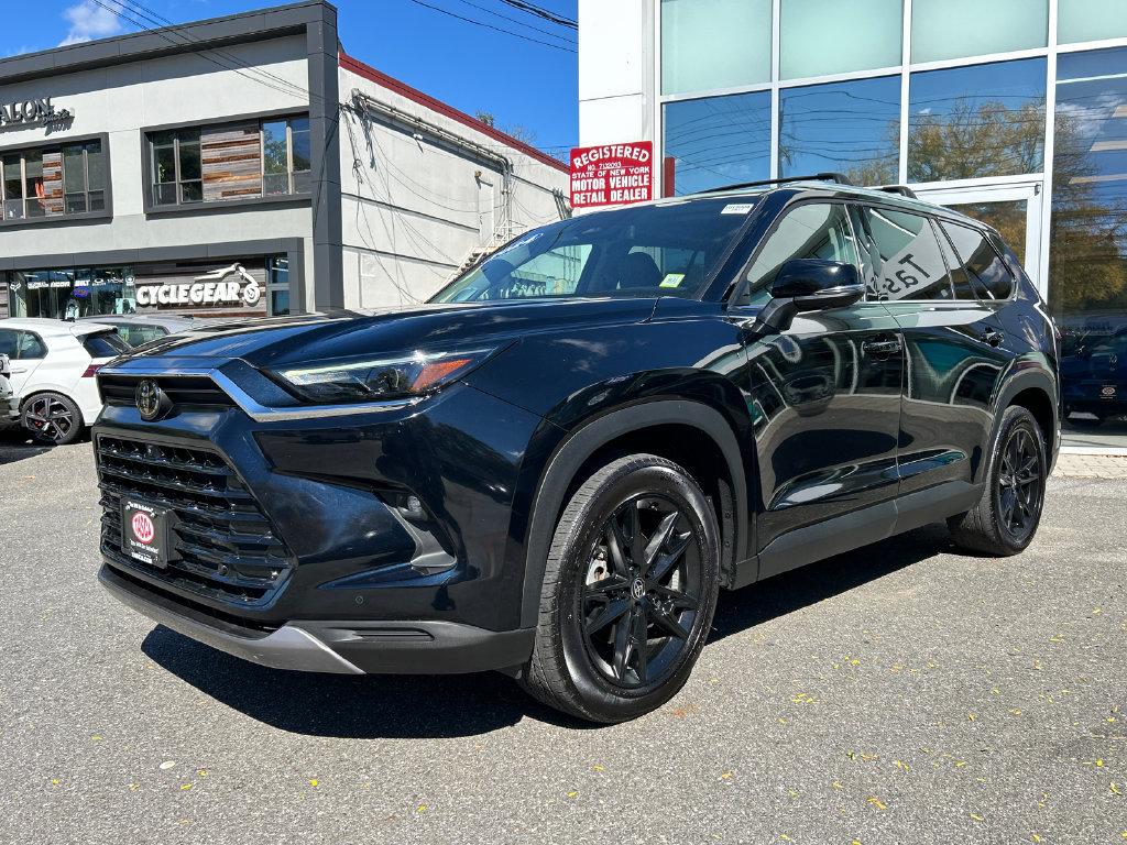 Used 2024 Toyota Grand Highlander AWD image 5