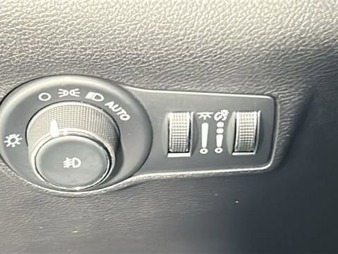 Used 2024 Jeep Compass Limited AWD/4WD image 20