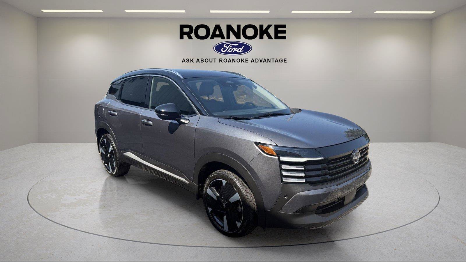 Used 2025 Nissan Kicks SR AWD/4WD image 7