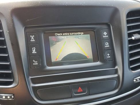 Used 2016 Chrysler 200 Limited image 21