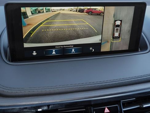 Used 2023 Acura MDX SH-AWD w/ Advance Package image 16