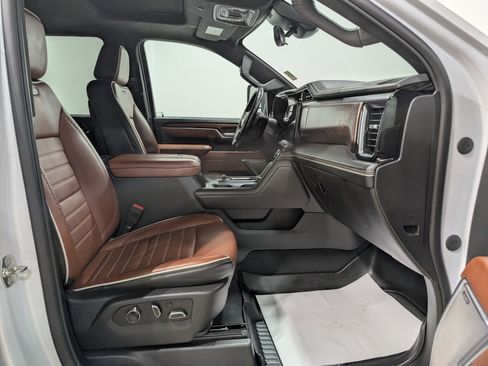 Used 2024 GMC Sierra 2500 Denali Ultimate image 22