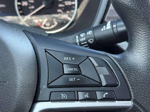 Used 2024 Nissan Altima 2.5 SV FWD image 24