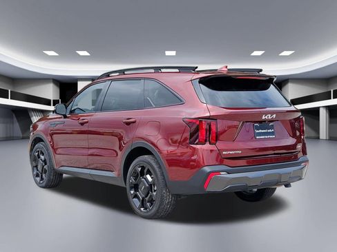 Certified 2024 Kia Sorento X-Line EX AWD/4WD image 4